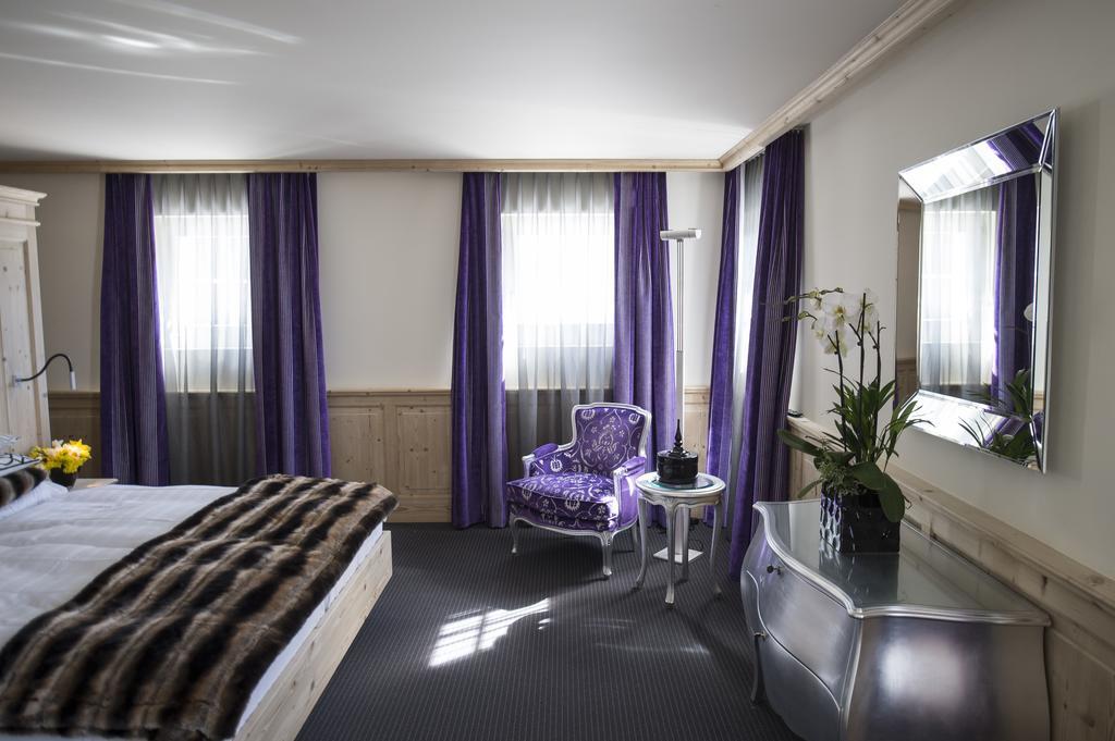 Hotel Weiss Kreuz Malans الغرفة الصورة